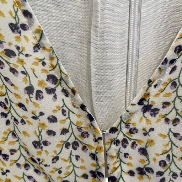 Emory Park V-Neck Short Sleeve Floral Lightweight Dress Size Large - Picture 4 of 5